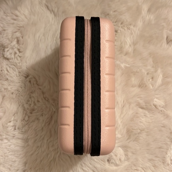 Away The Mini Suitcase - BLUSH - Picture 4 of 6